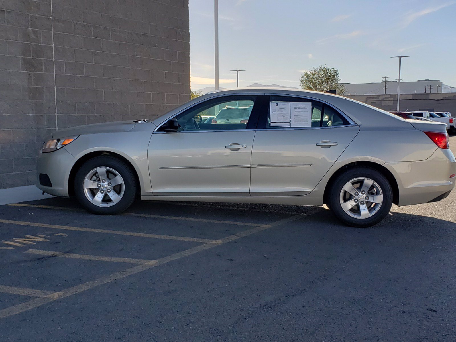 Pre-Owned 2014 Chevrolet Malibu LS FWD 4dr Car